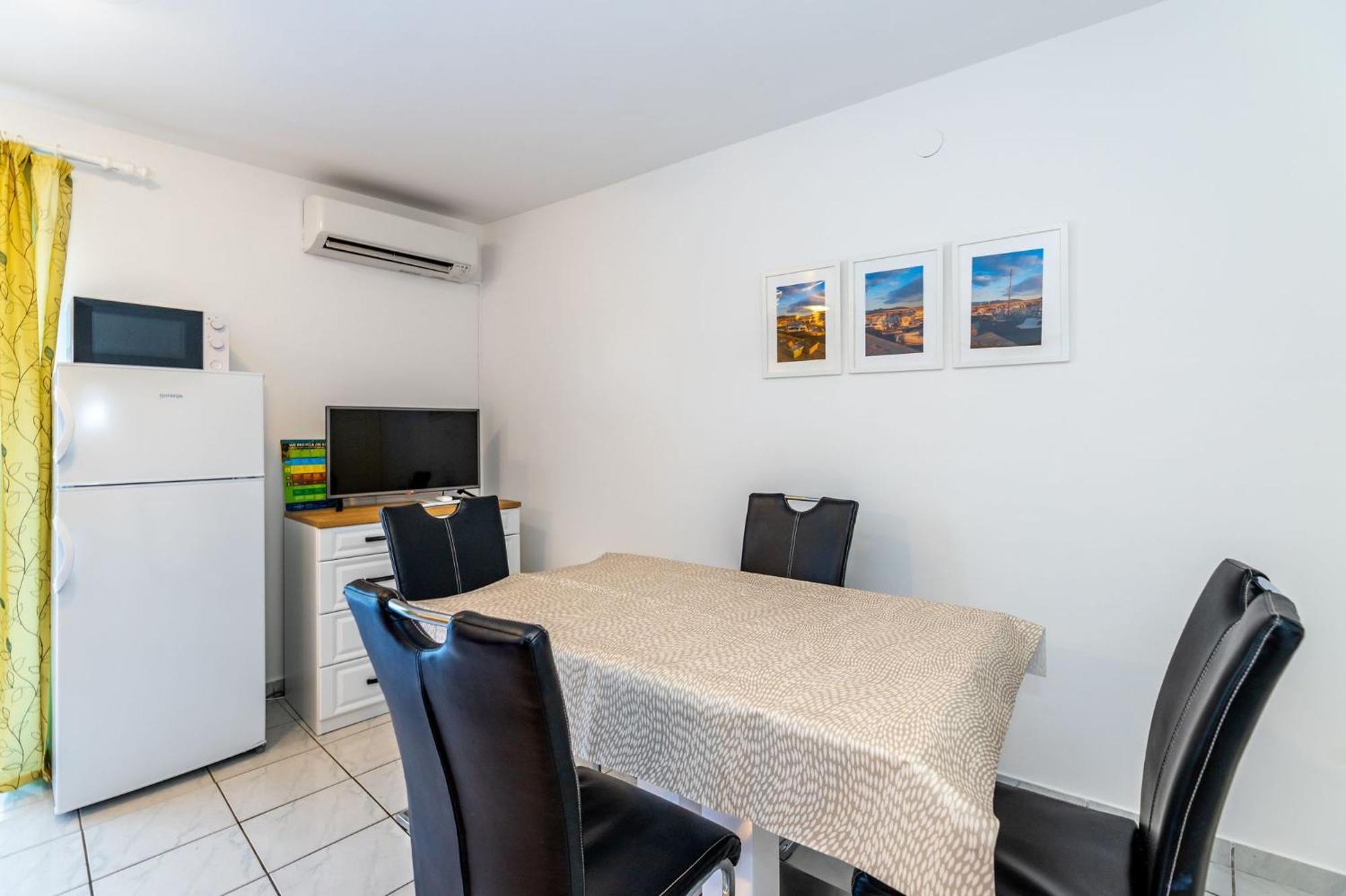 Apartments Oleander Kricin Baška Dış mekan fotoğraf